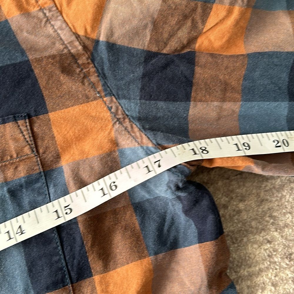 Men’s button up - Picture 3 of 4